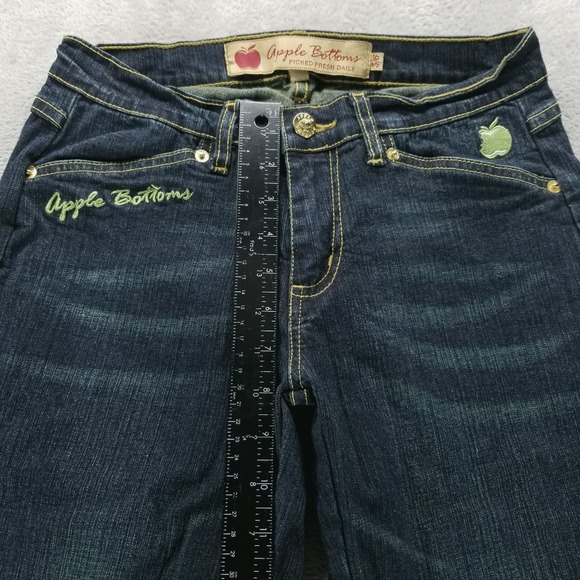 VTG Apple Bottom Jeans 6 Blue Straight Mid Rise Embroidered Apple Pockets Y2K - Picture 9 of 10